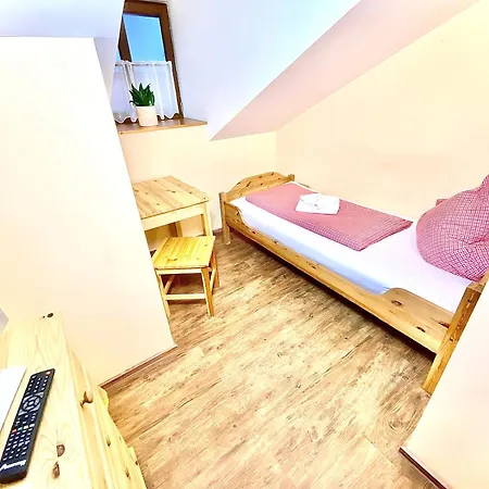 Laurent Ranch Szálloda *