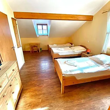 Laurent Ranch Szálloda Gottfrieding