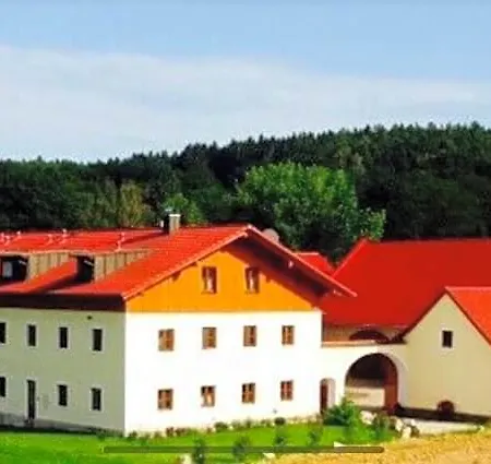 Szálloda Laurent Ranch Gottfrieding
